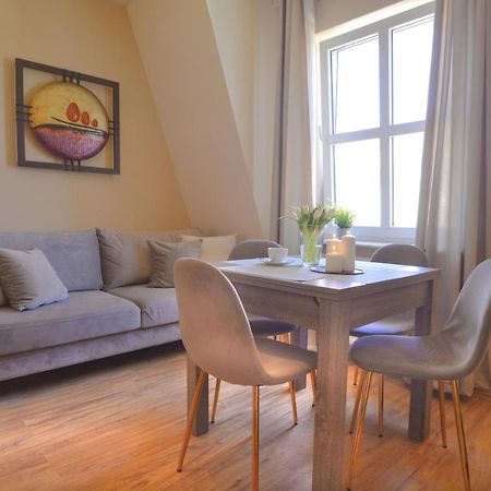 Promenada - Plaza 100M Apartment Swinoujscie Bagian luar foto