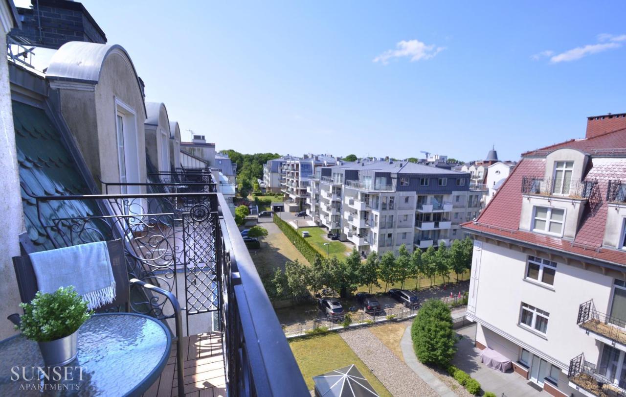 Promenada - Plaza 100M Apartment Swinoujscie Bagian luar foto
