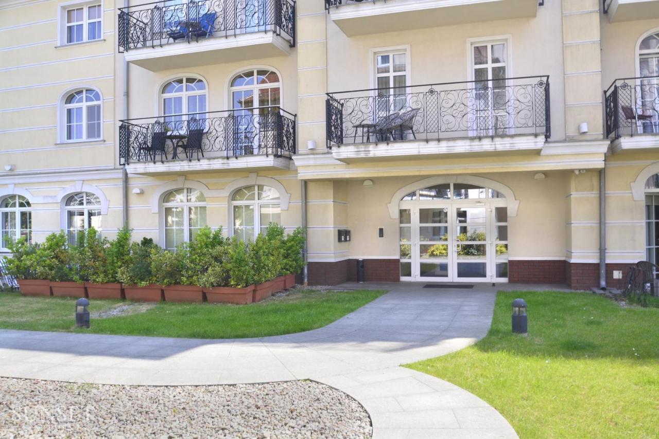 Promenada - Plaza 100M Apartment Swinoujscie Bagian luar foto